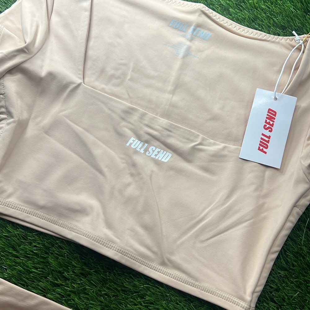 Full Send fitness women’s biker shorts and top. NWT size Xs/small - Picture 8 of 8